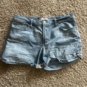 Lucky Brand Women's Blue Denim Shorts with raw hem that can roll up
